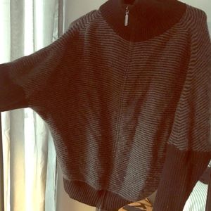 Cleaning out my closet! All good/new condition !